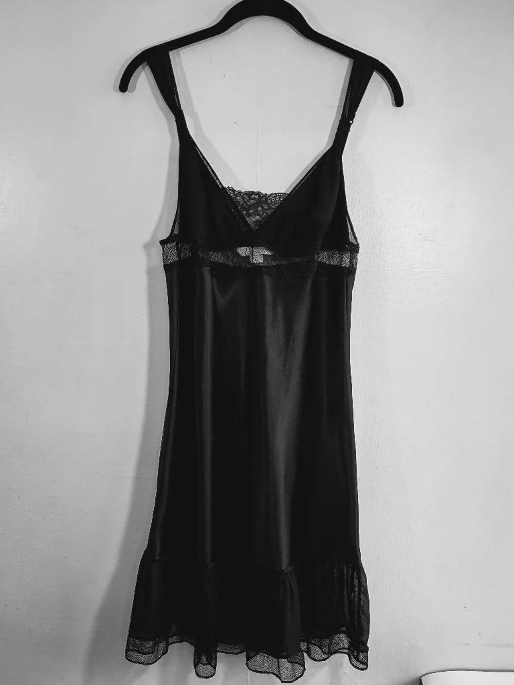 Vintage Victoria's Secret Black Satin & Lace Slip Dress Sz Medium Indie Romantic